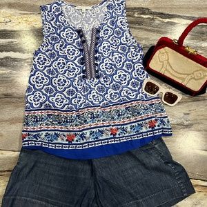 Daniel Rainn Womens Sleevless Blue and white top with Pom poms